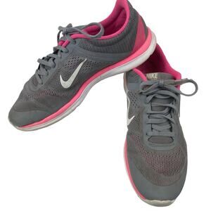 Nike Women’s In Season 5 Training Shoe Size 10.